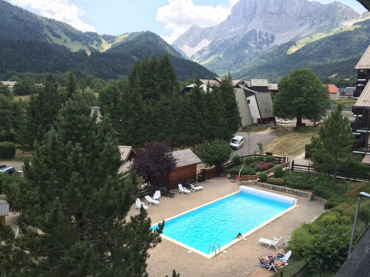Duplex 3 Pieces. Pieds Des Pistes Et Balcon! *